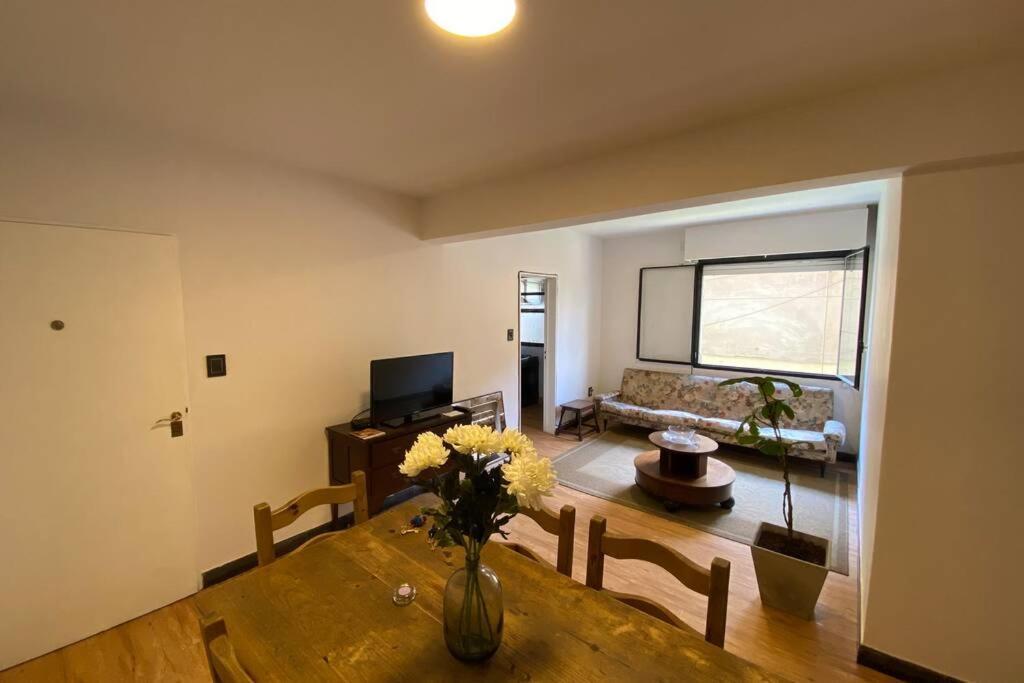 Departamento Centrico A Metros De Plaza Belgrano Appartement San Salvador de Jujuy Buitenkant foto
