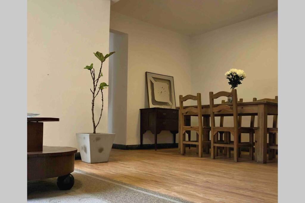 Departamento Centrico A Metros De Plaza Belgrano Appartement San Salvador de Jujuy Buitenkant foto